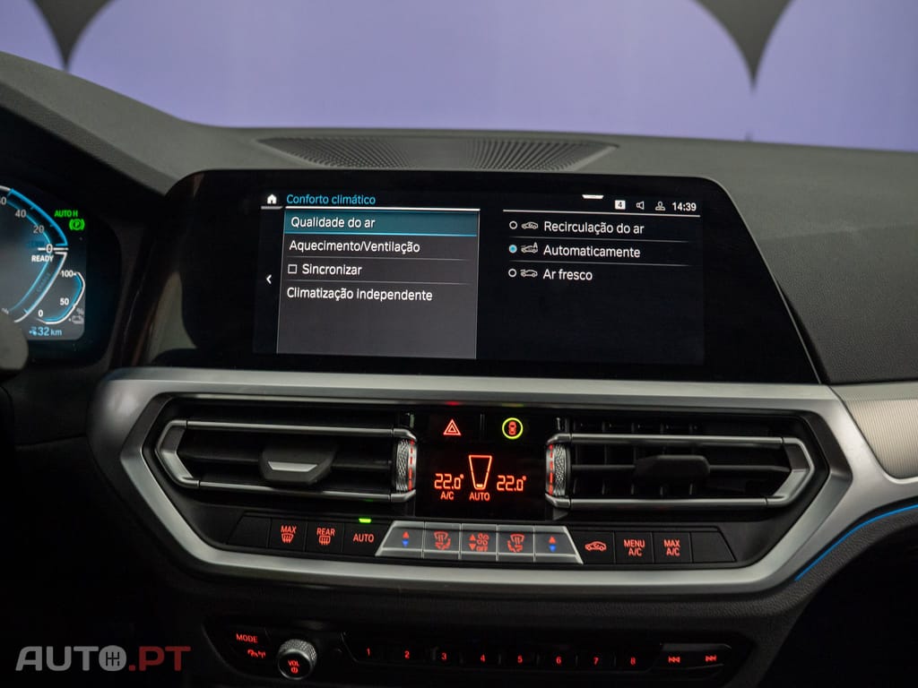 BMW 330 e Pack M Auto