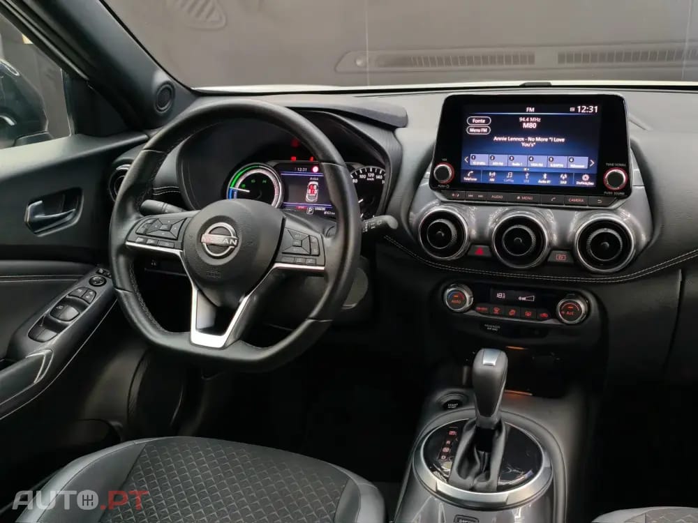 Nissan Juke 1.6 Hybrid N-Design Black