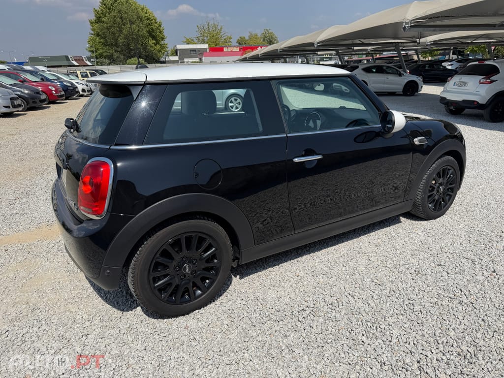 MINI Cooper Cooper D