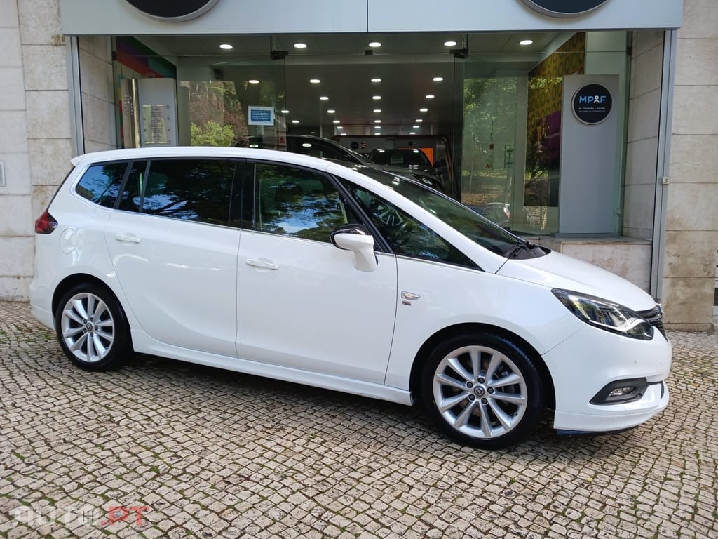 Opel Zafira 2.0 CDTi OPC Line S/S