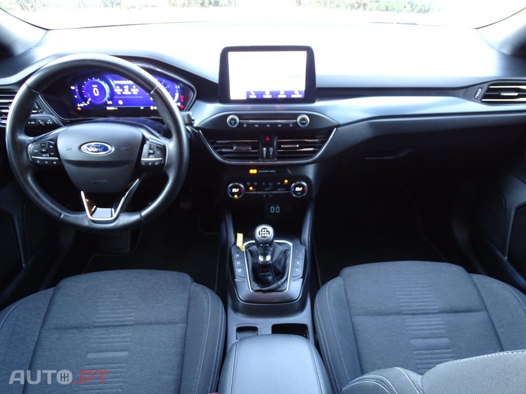 Ford Focus EcoBoost ST Line