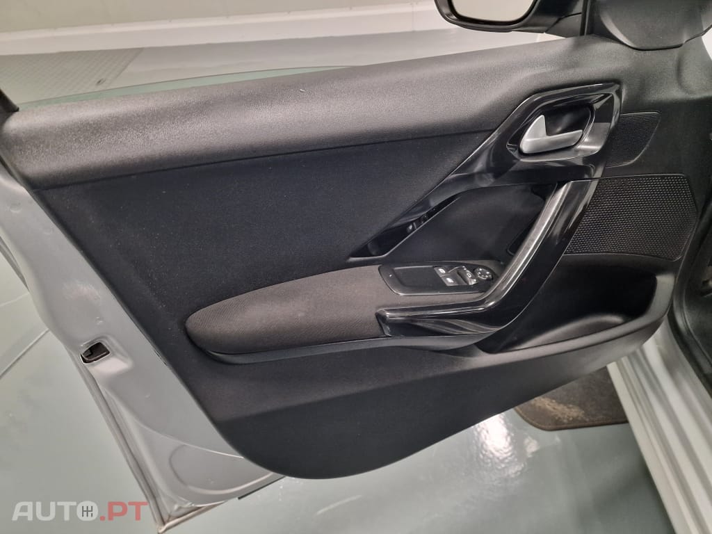 Peugeot 208 1.6 BlueHDi Active