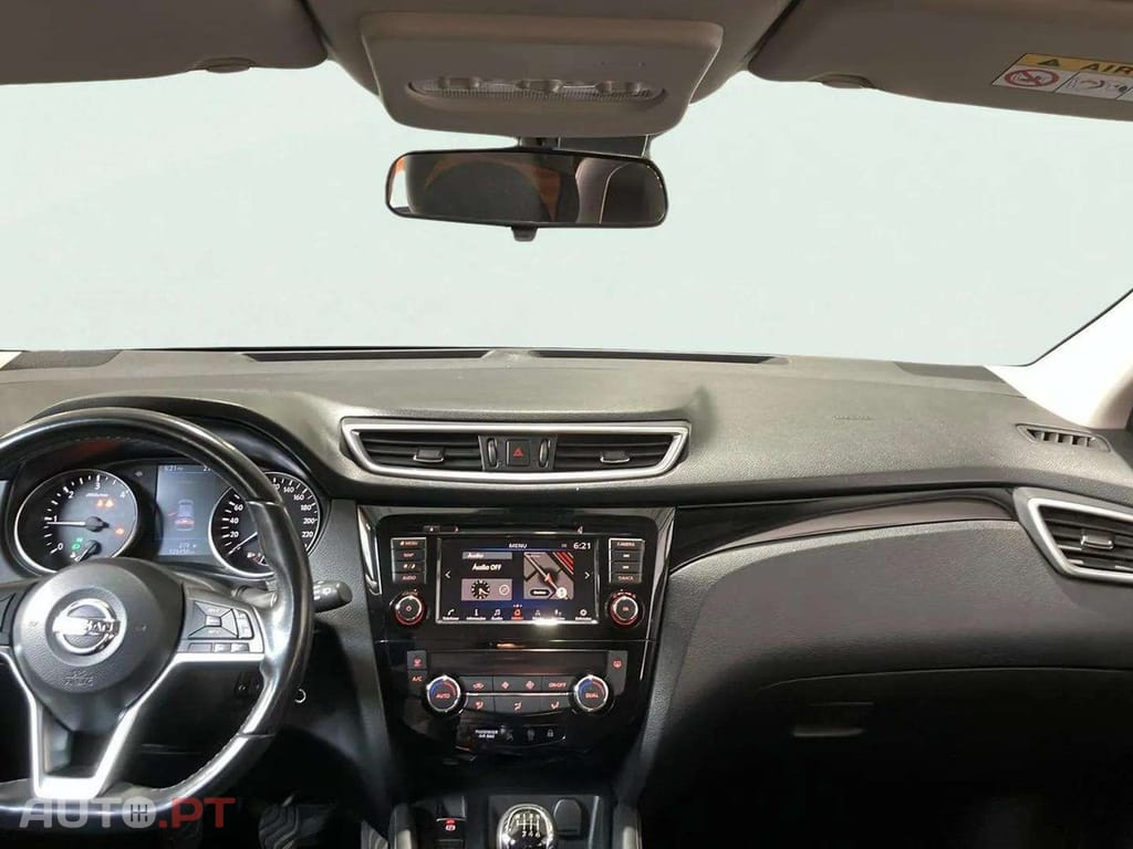 Nissan Qashqai 1.5 dCi N-Connecta J18