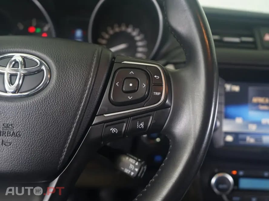 Toyota Avensis Touring Sports 2.0 D-4D Exclusive