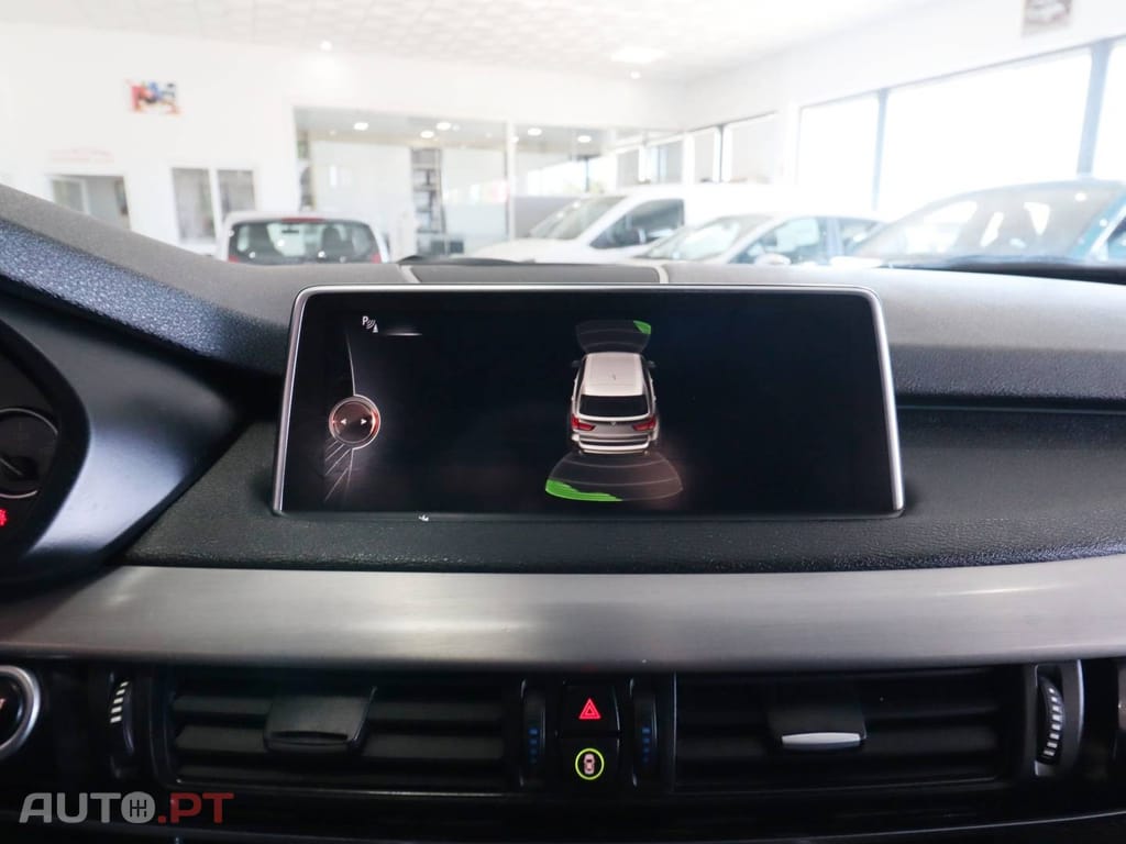 BMW X5 25 d sDrive Comfort 7L