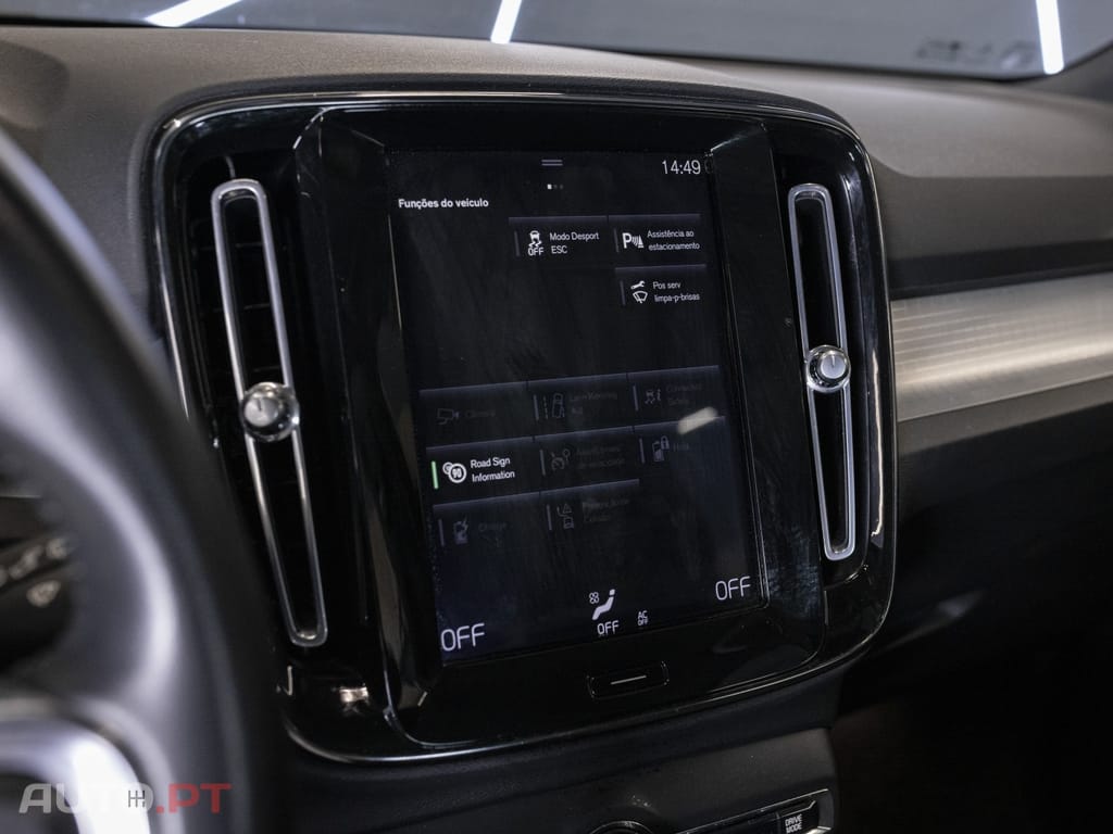 Volvo XC40 T5 Recharge DKG Plus Dark