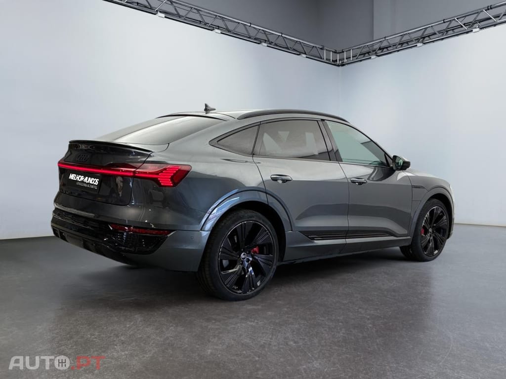 Audi Q8 E-Tron 55 quattro S line