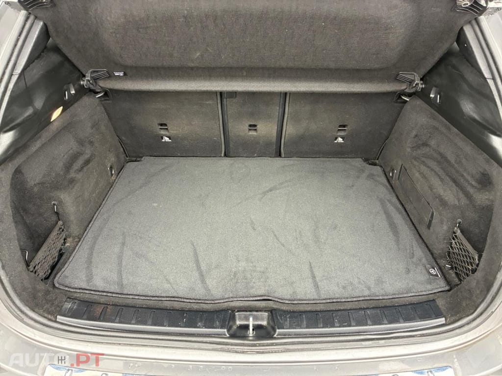 Mercedes-Benz GLA 200 d Business Line 8G-DCT