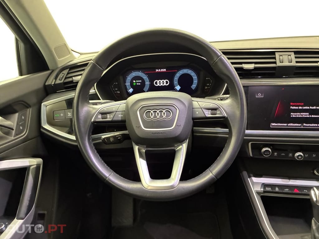 Audi Q3 45 TFSIe S tronic