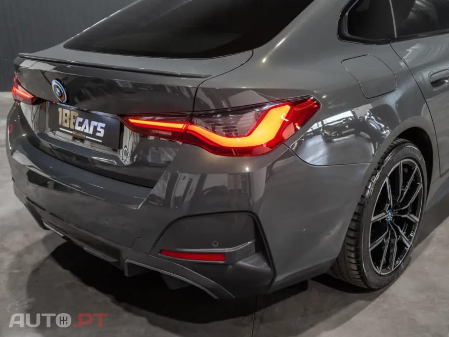 BMW i4 eDrive40 Pack Desportivo M Pro