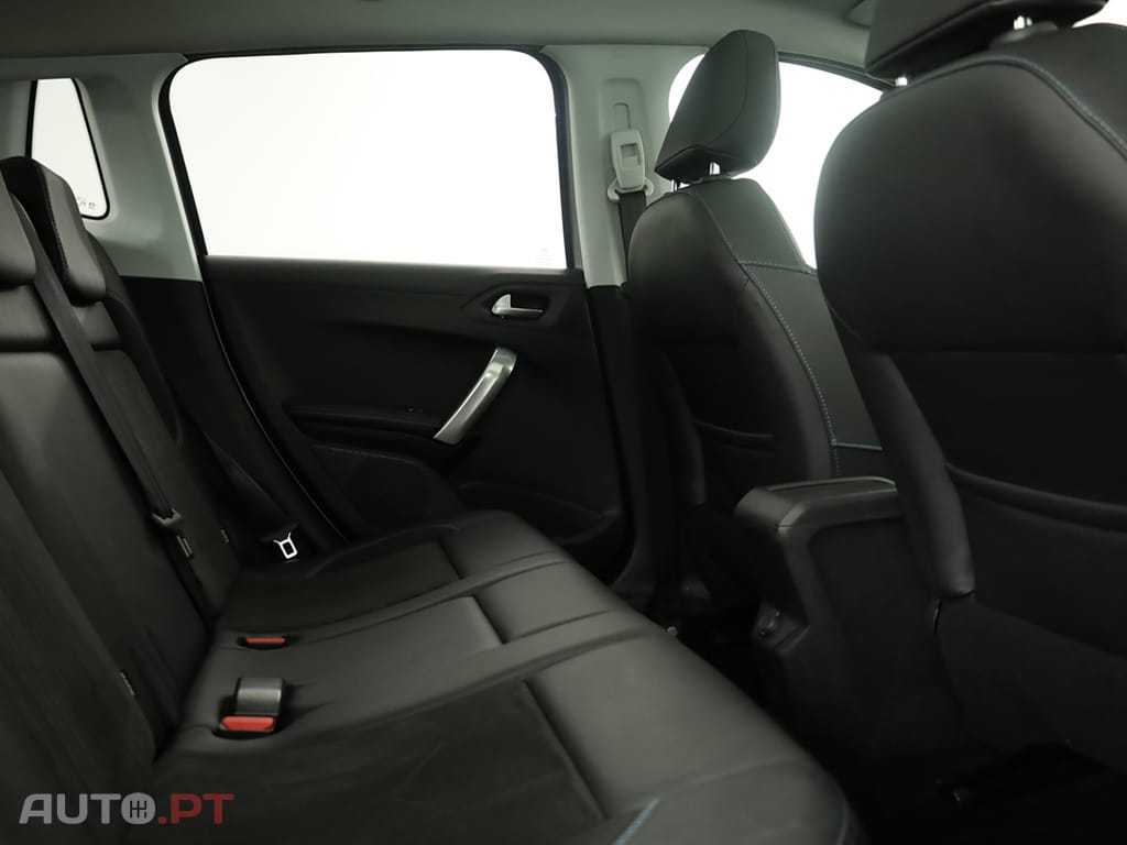 Peugeot 2008 2008 1.2 PureTech Crossway