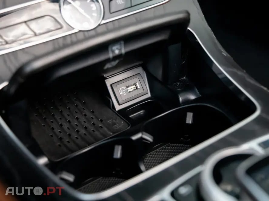 Mercedes-Benz E 220 d 4Matic 9G-TRONIC AMG Line