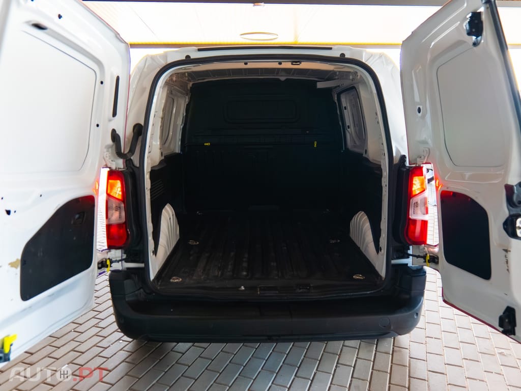 Peugeot Partner 1.5 BlueHDi Premium Standard