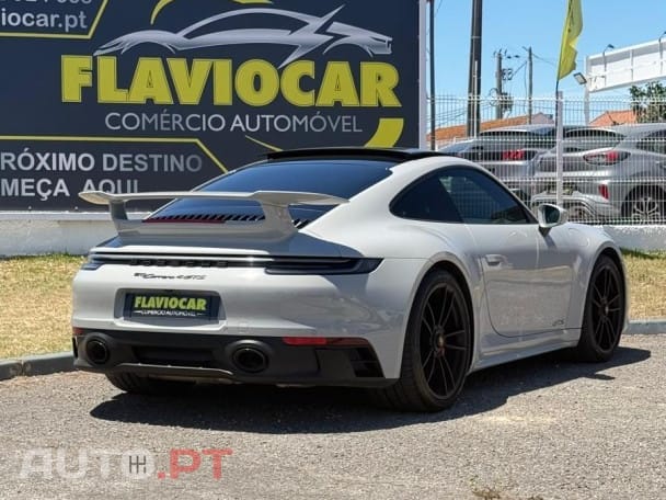 Porsche 911 Carrera 4 GTS PDK