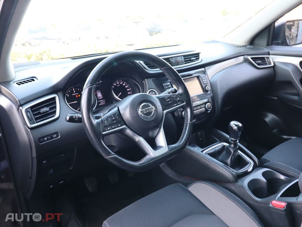 Nissan Qashqai 1.5 dCi N-Connecta 18 RS