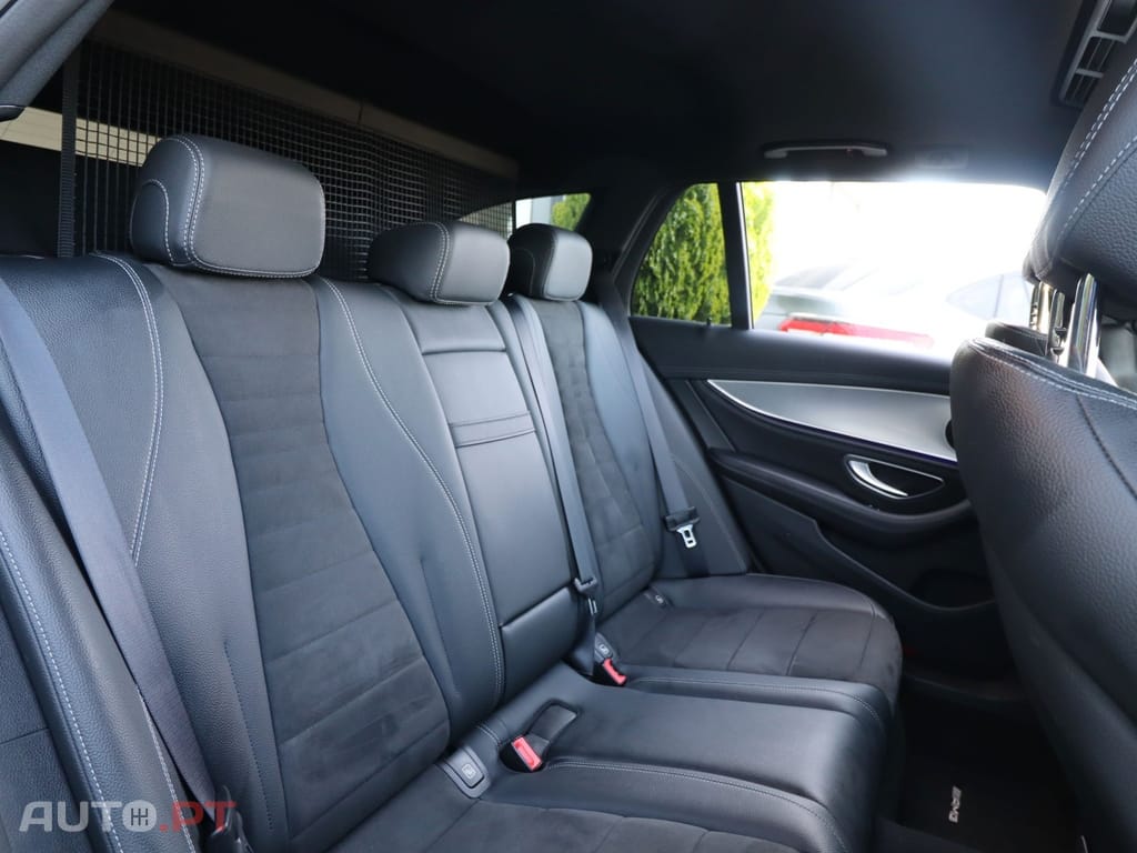 Mercedes-Benz E 300 Amg Line