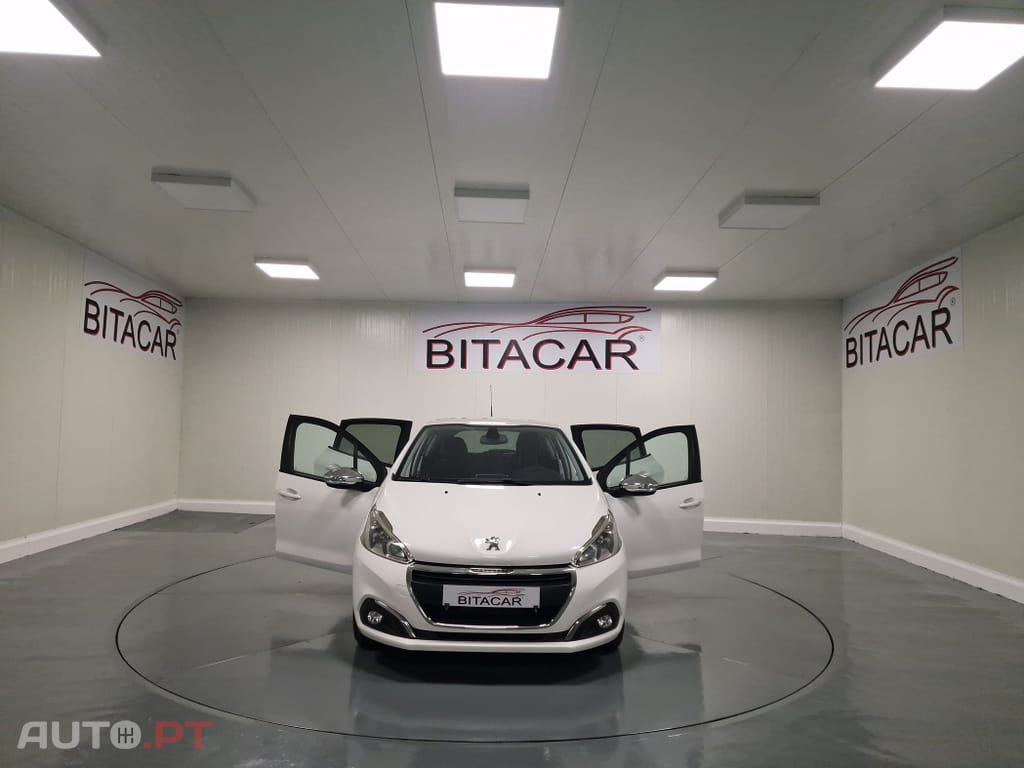 Peugeot 208 1.6 BlueHDi Style