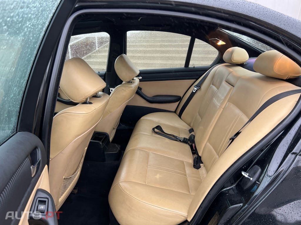 BMW 330 iX