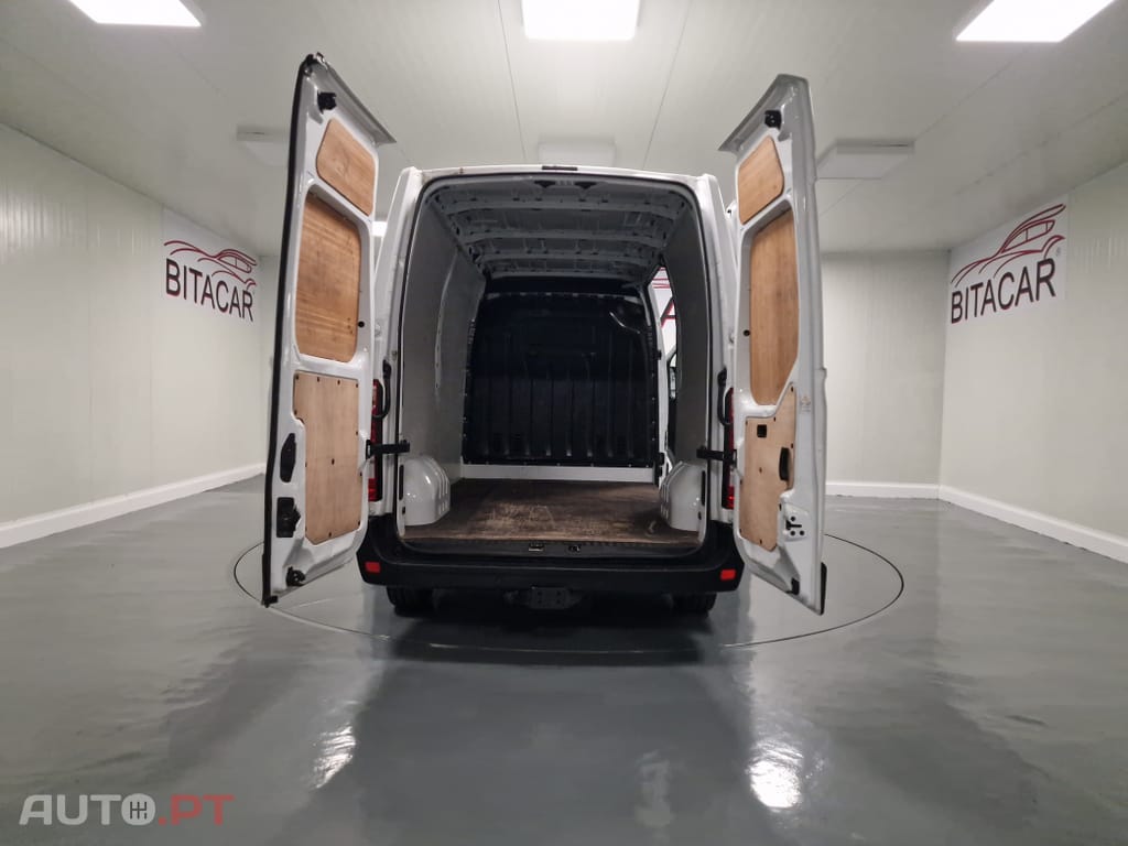 Renault Master 2.3 dCi L2H2 3.3T 130CV IVA DEDUTIVEL