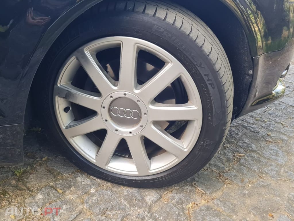 Audi A4 Cabrio 2.0 TDi S-line