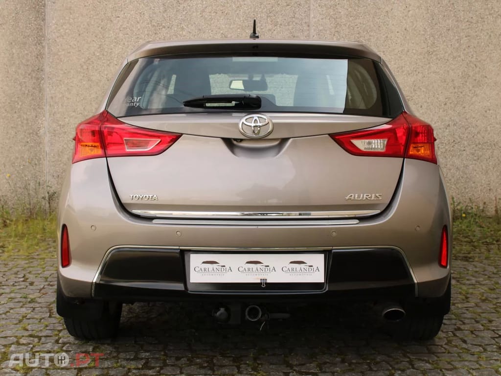 Toyota Auris 1.4 D-4D Exclusive+Navi
