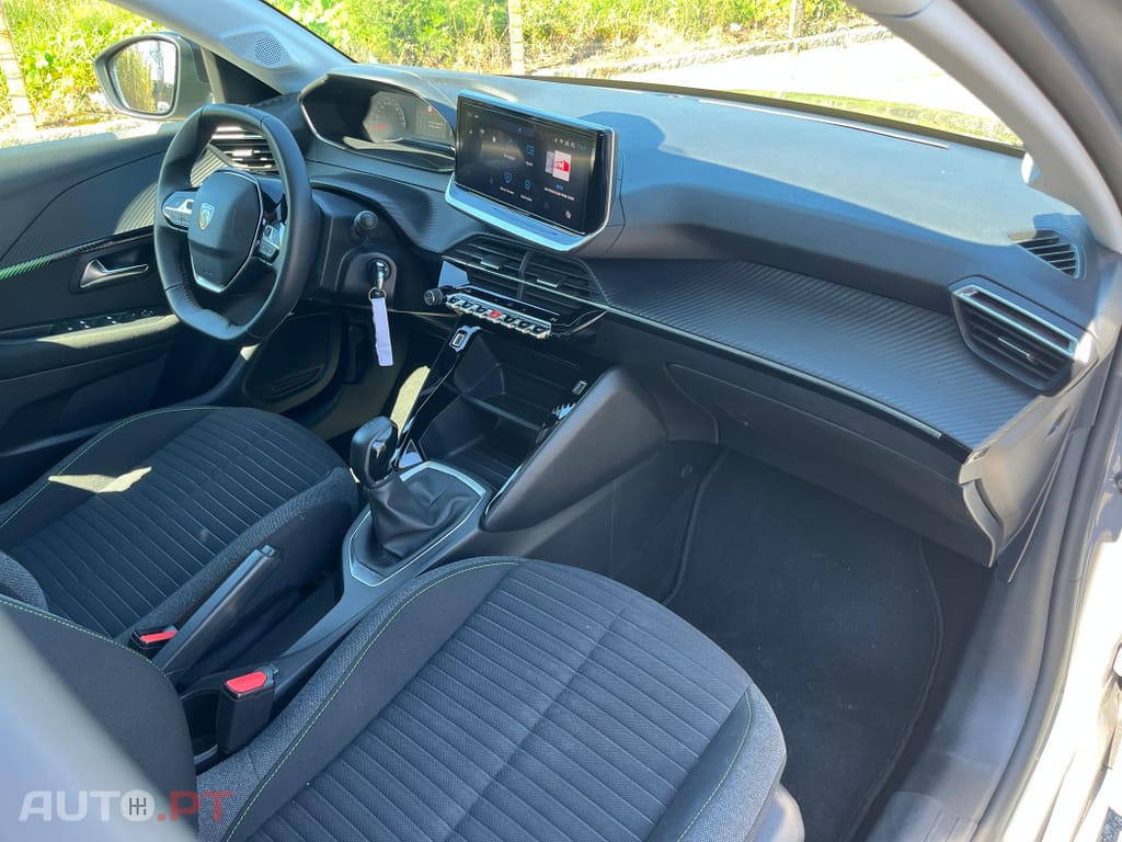 Peugeot 208 1.2 PureTech Like
