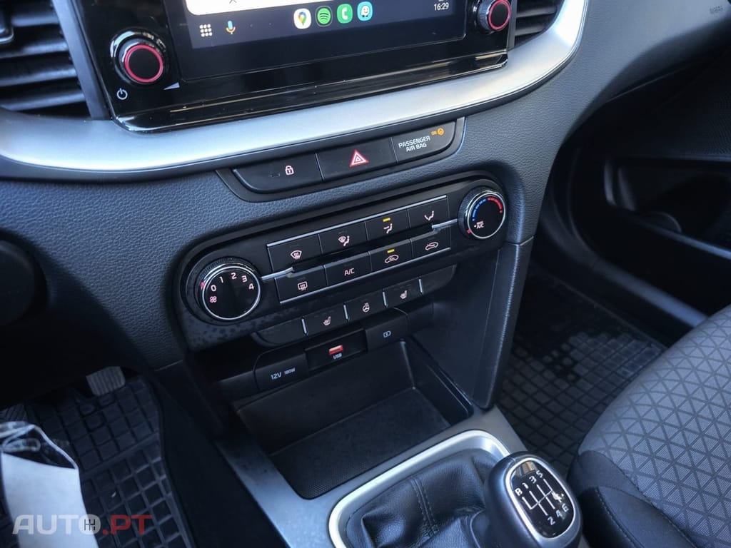 Kia Ceed 1.0 T-GDI Drive