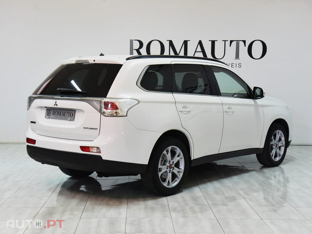 Mitsubishi Outlander 2.2 DI-D Instyle