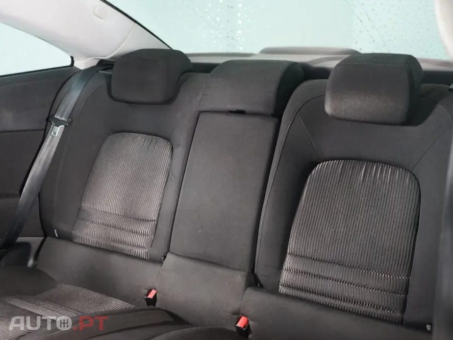 Peugeot 407 Coupé 2.0 HDi