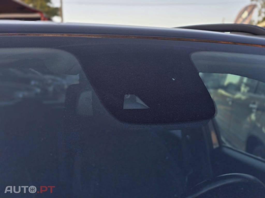 Jeep Renegade 1.6 L MULTIJET 120 CH BVR6 LIMITED