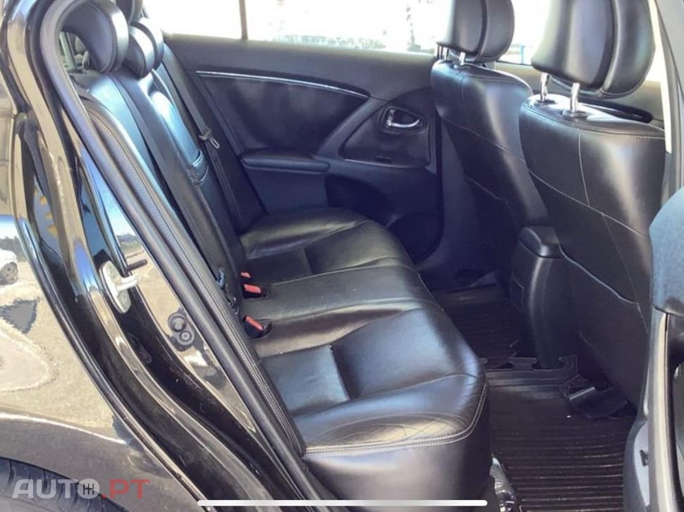 Toyota Avensis 2.0 D-4D Executive