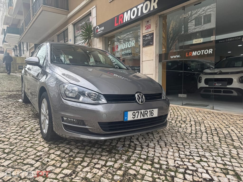Volkswagen Golf 1.6 TDi Confortline DSG