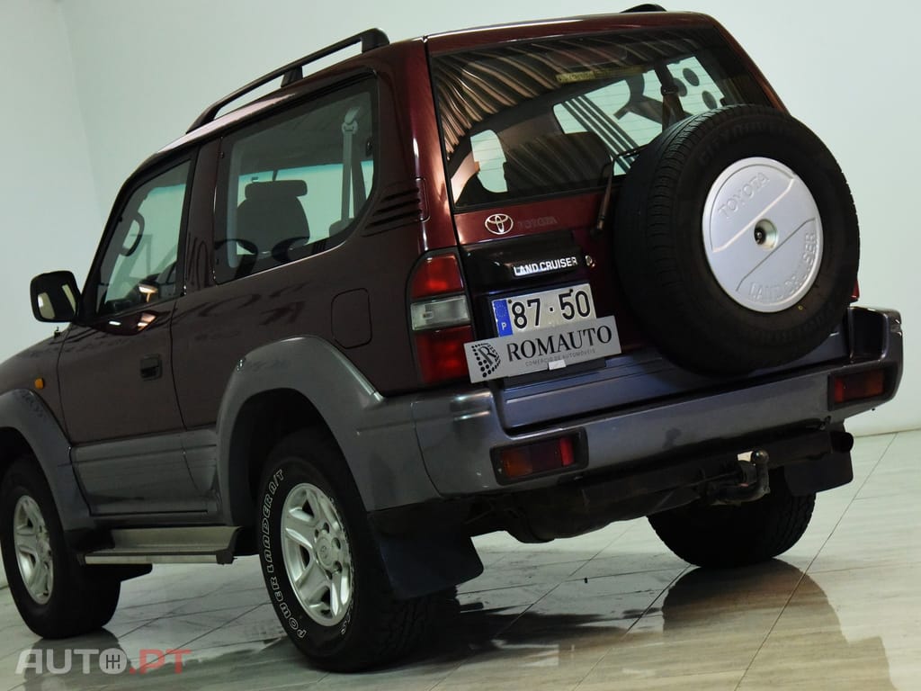 Toyota Land Cruiser 3.0 TD Pack 2