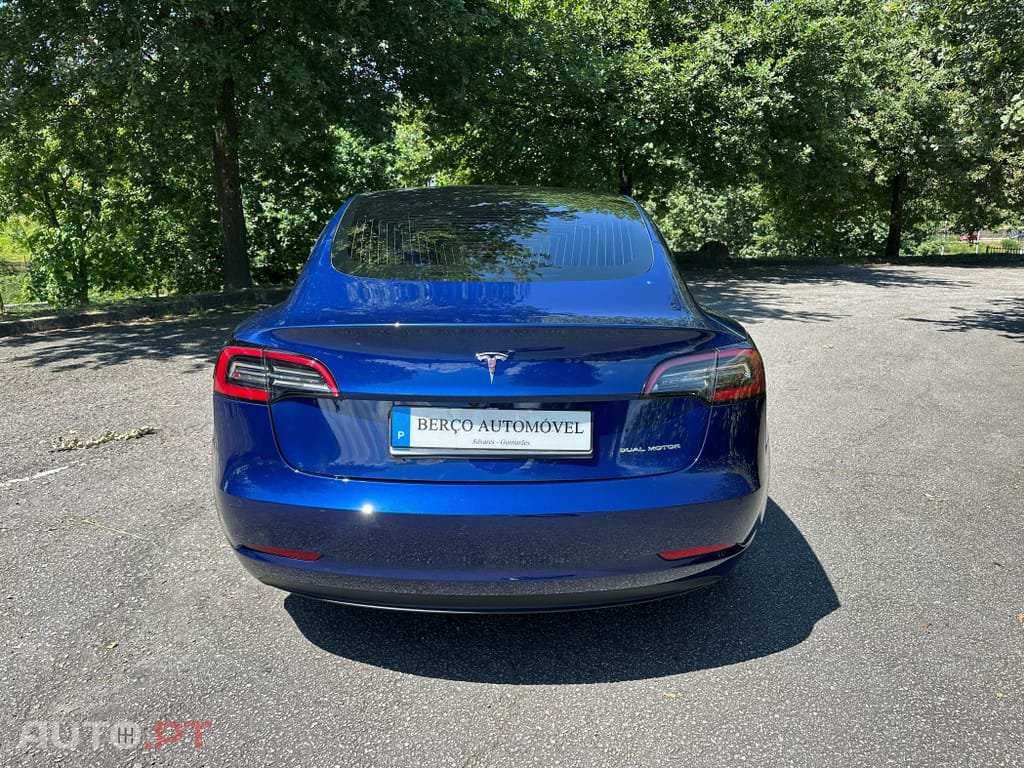 Tesla Model 3 Long-Range Dual Motor AWD