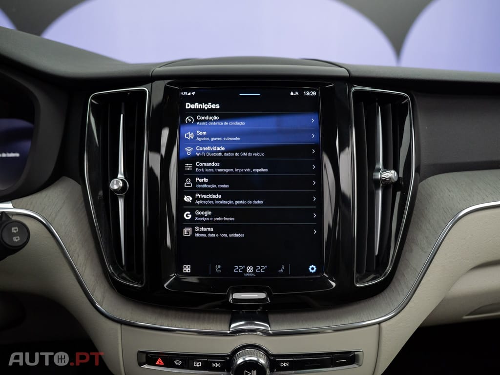 Volvo XC60 2.0 T6 PHEV Plus Bright AWD