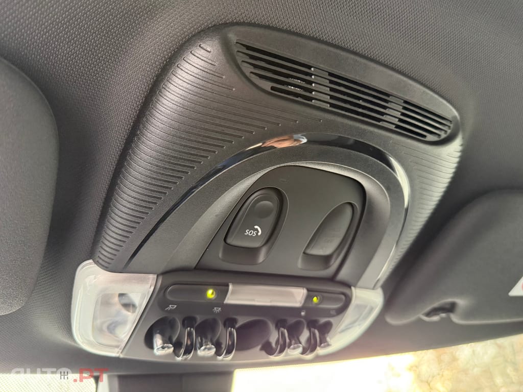 MINI Cooper Cooper SE