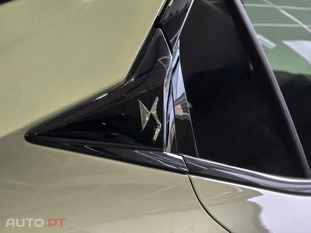DS DS4 E-TENSE 225 PERFORMANCE LINE+