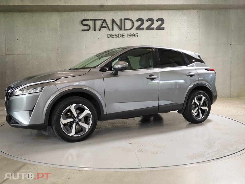 Nissan Qashqai 1.3 DIG-T N-Connecta J18