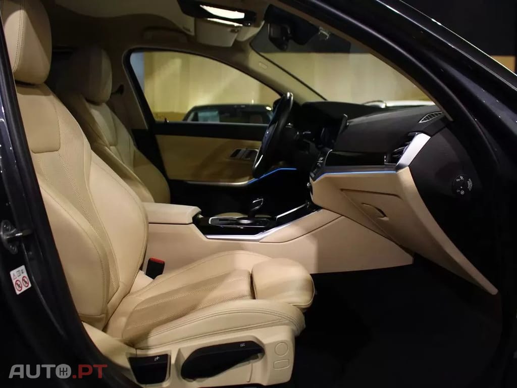 BMW 320 e Line Luxury Auto