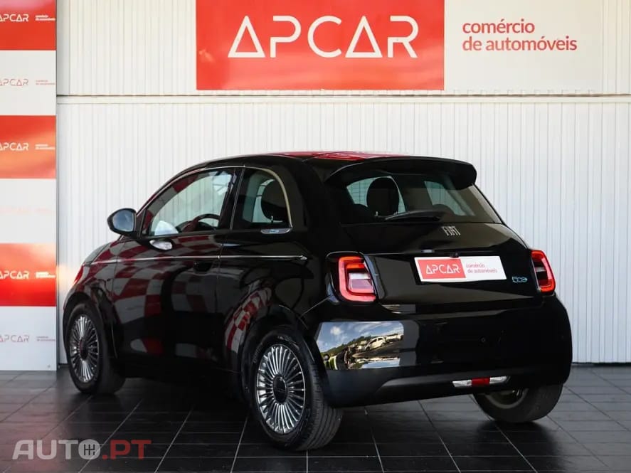 Fiat 500e 42 kWh Icon