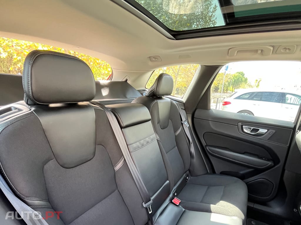 Volvo XC60 T6 PHEV 2.0 R-DESIGN