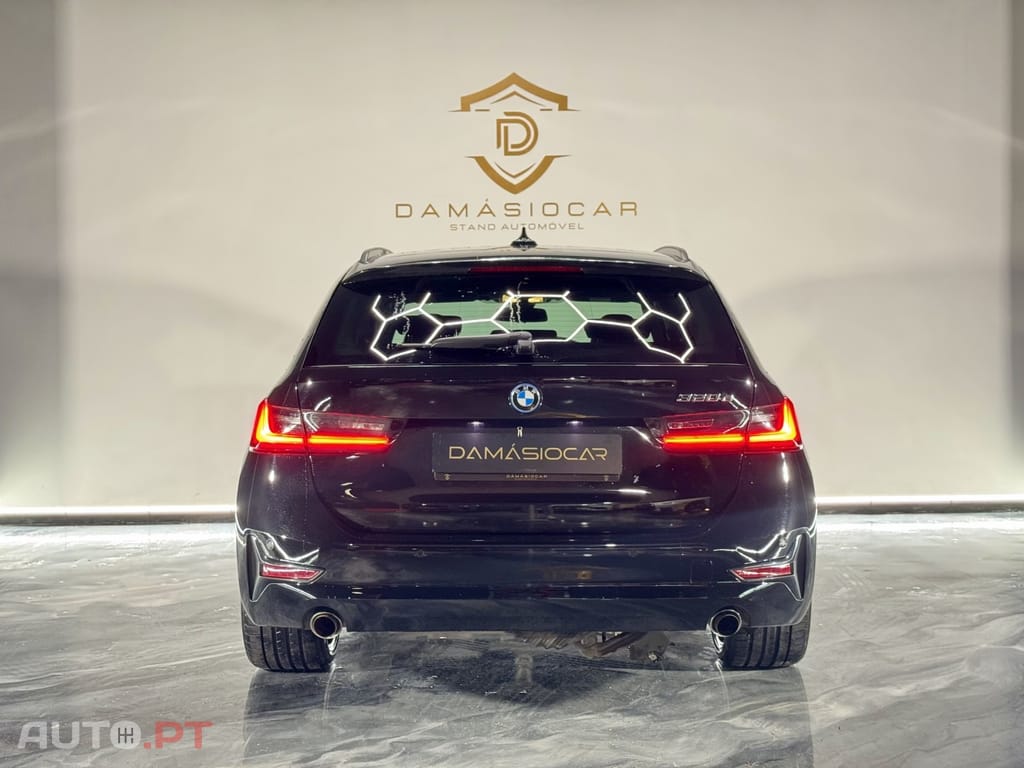 BMW 320 e Touring Auto