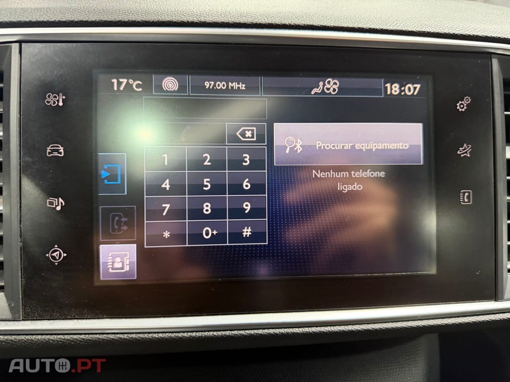 Peugeot 308 1.2  Feline