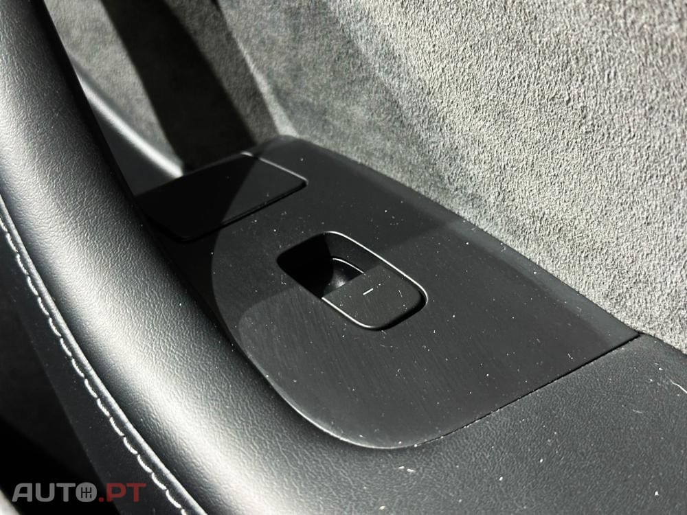 Tesla Model 3 Long Range AWD Dual Motor