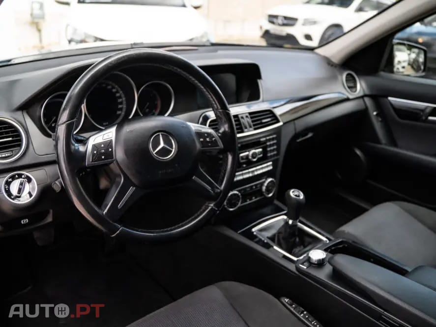 Mercedes-Benz C 220 CDi Classic BlueEfficiency