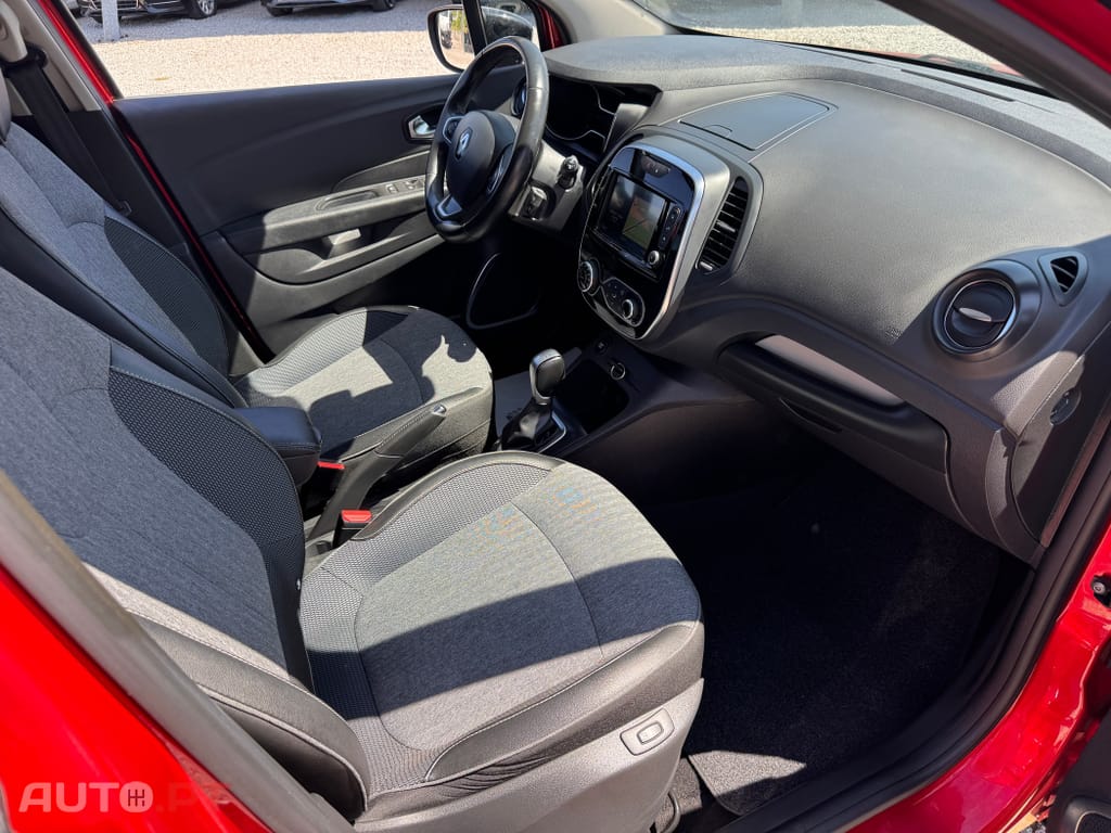 Renault Captur 1.2 TCe Exclusive EDC