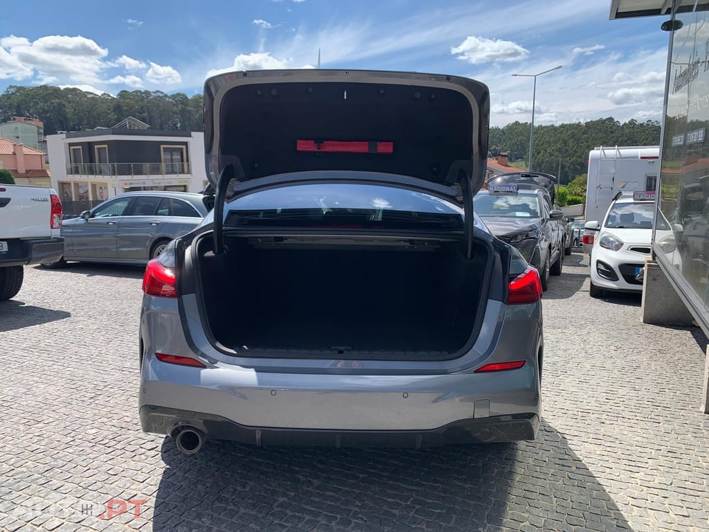 BMW 216 d Pack Desportivo M