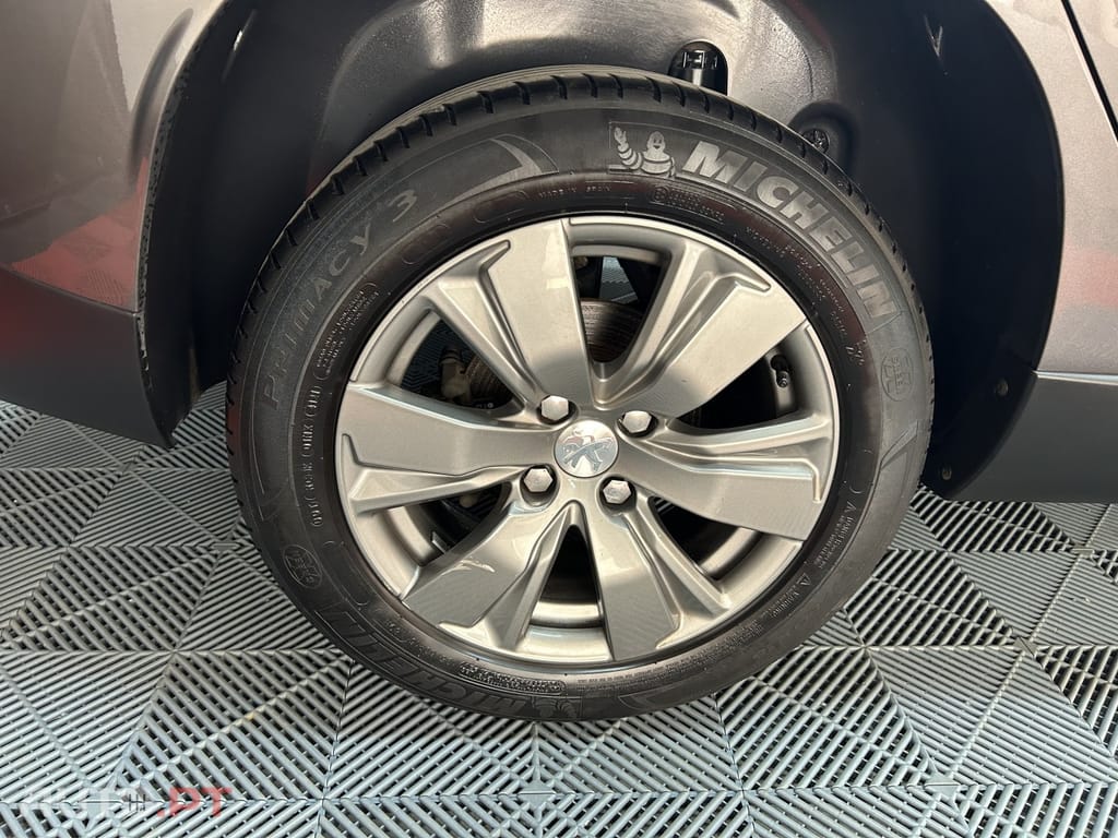Peugeot 2008 1.2 PureTech Style
