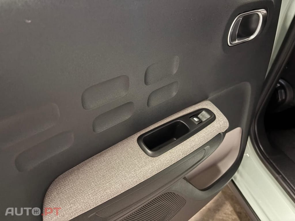 Citroen C3 1.2 PureTech Shine EAT6
