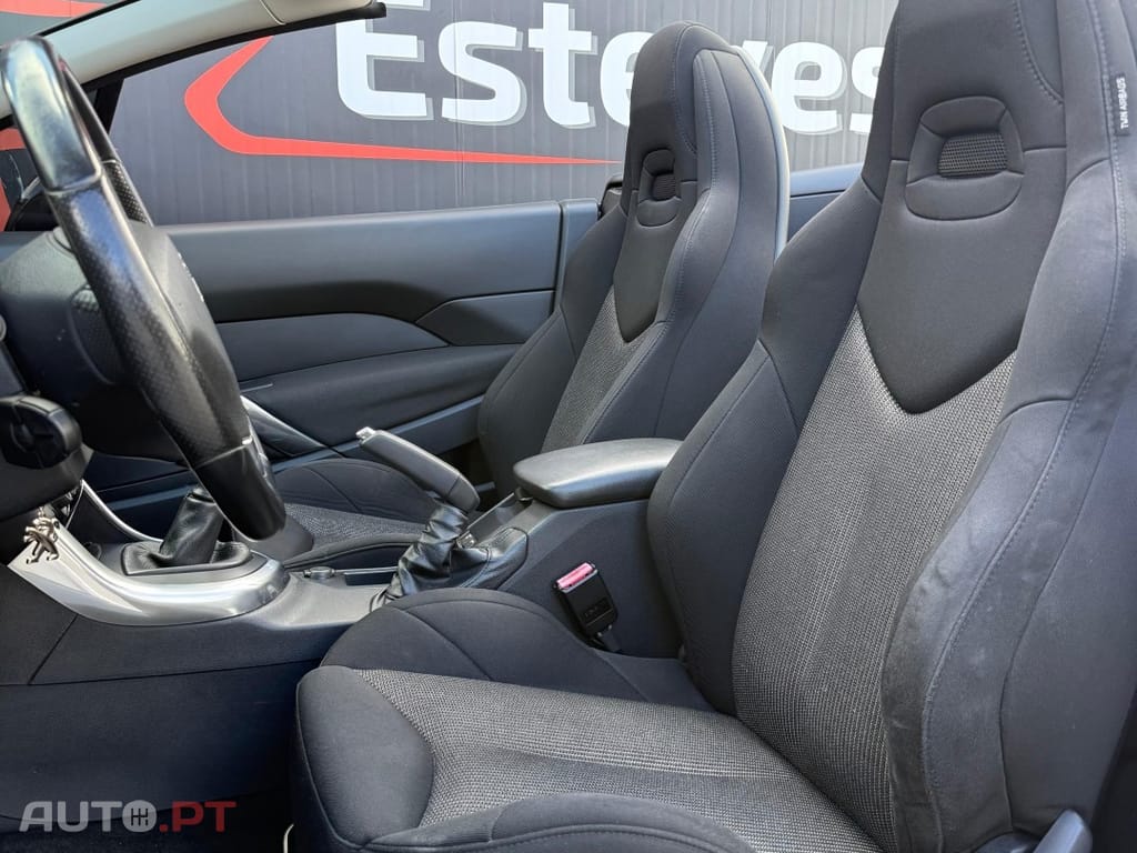 Peugeot 308 CC 1.6 e-HDi Active